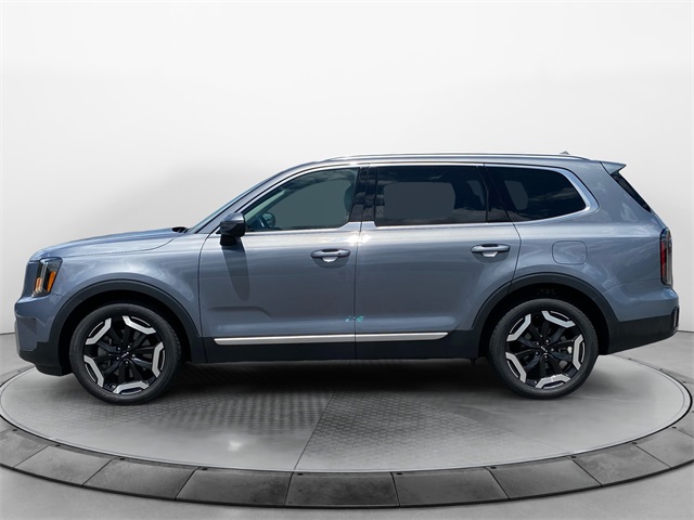 Vehicle image 8 of 45