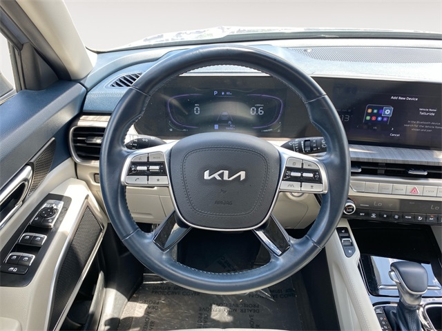 Vehicle image 23 of 45