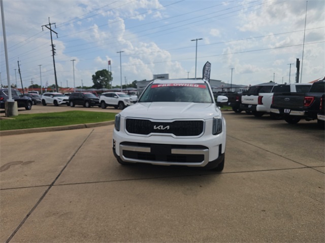 Vehicle image 2 of 26