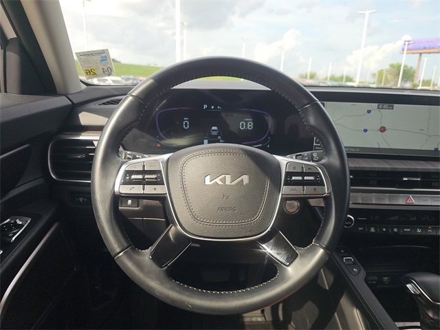 Vehicle image 12 of 26