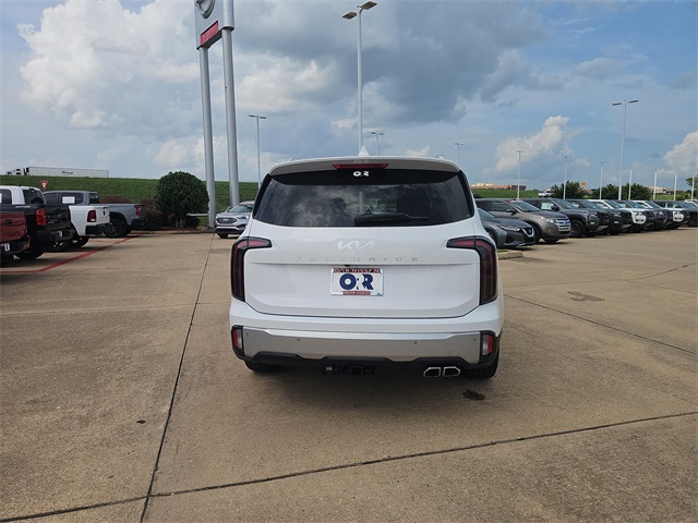 Vehicle image 5 of 26