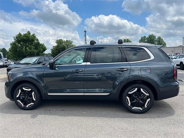 2024 Kia Telluride EX Image 8 of 28