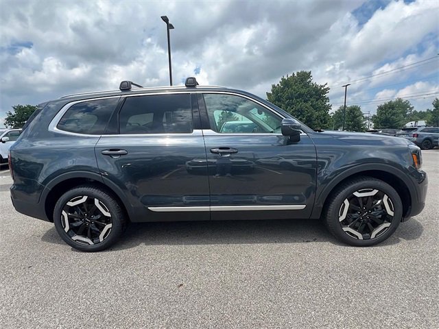2024 Kia Telluride EX Image 4 of 28