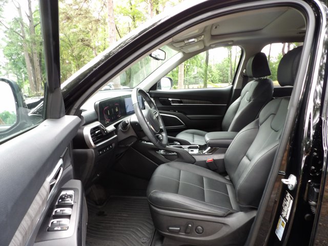 Vehicle image 15 of 29