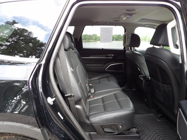 Vehicle image 12 of 29
