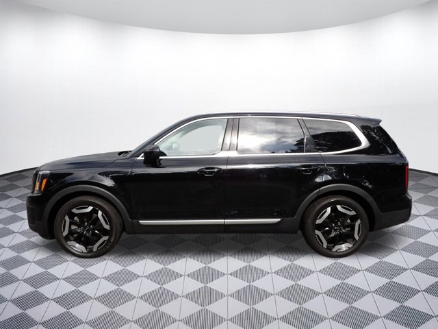 Vehicle image 8 of 29