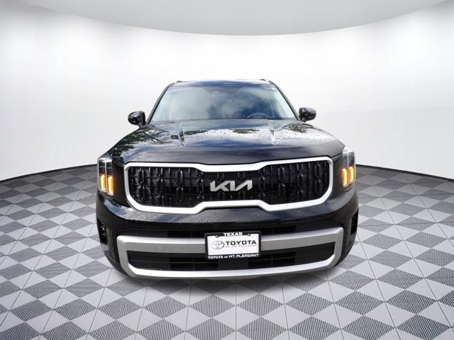 Vehicle image 2 of 29