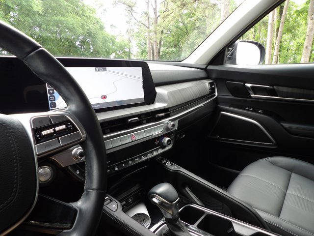 Vehicle image 18 of 29