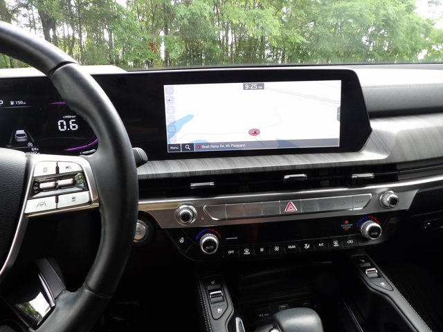 Vehicle image 19 of 29