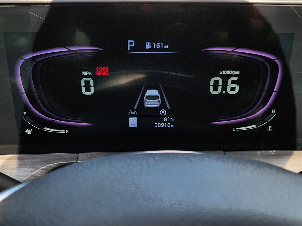Vehicle image 16 of 33