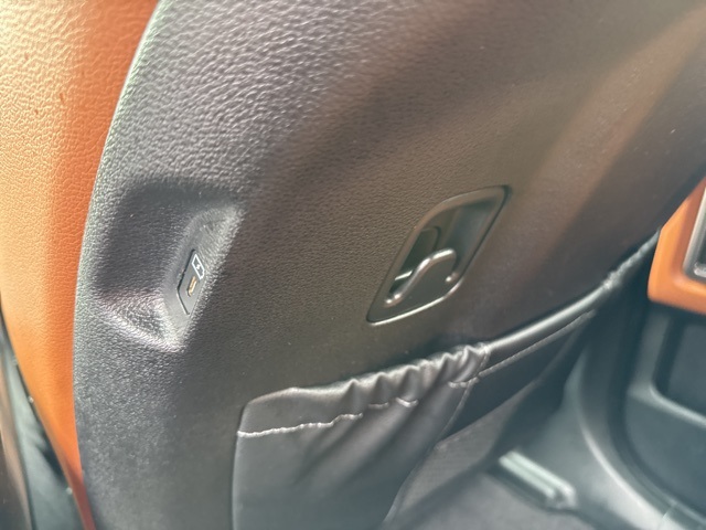 Vehicle image 64 of 71