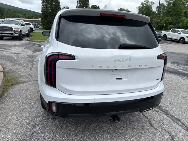 Vehicle image 23 of 71