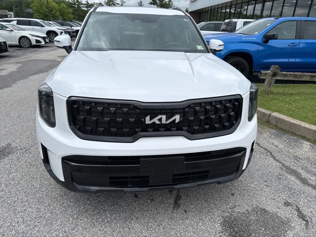 Vehicle image 6 of 71