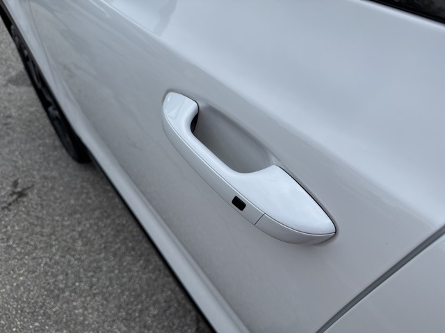 Vehicle image 67 of 71
