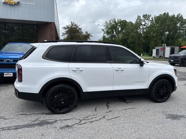 Vehicle image 18 of 71