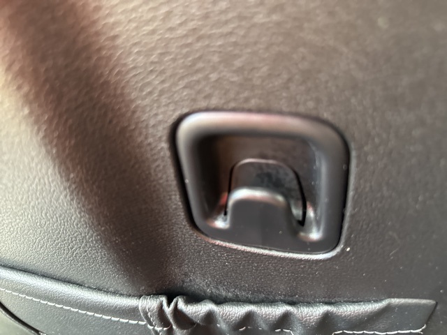 Vehicle image 58 of 71