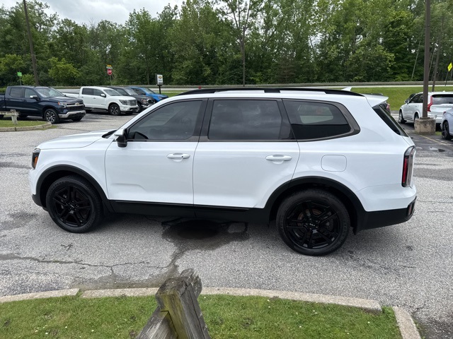 Vehicle image 30 of 71