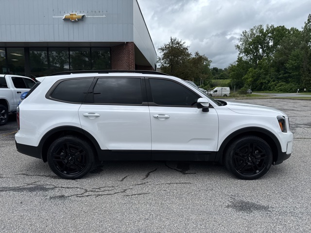 Vehicle image 13 of 71