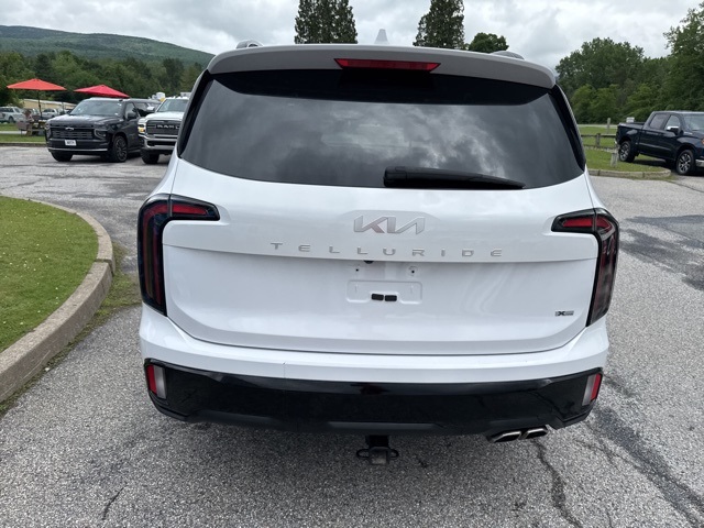 Vehicle image 24 of 71