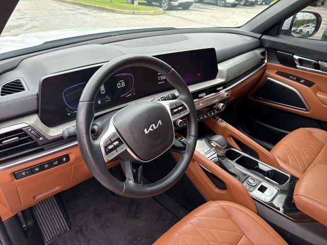 Vehicle image 44 of 71