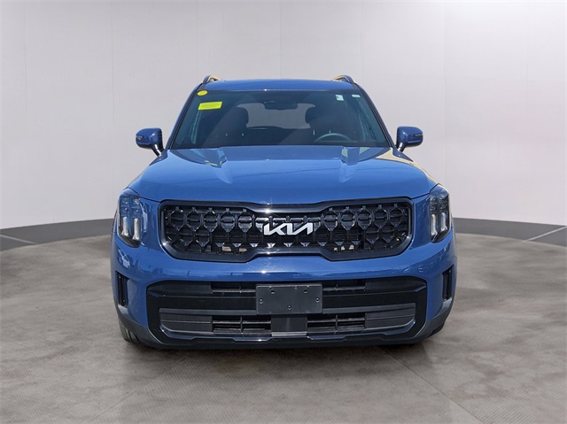 Vehicle image 2 of 34