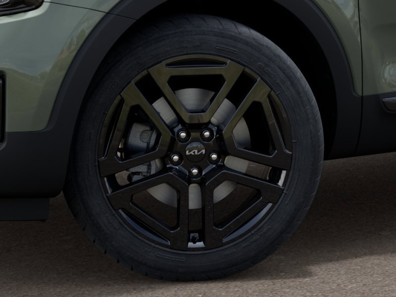 Vehicle image 10 of 27