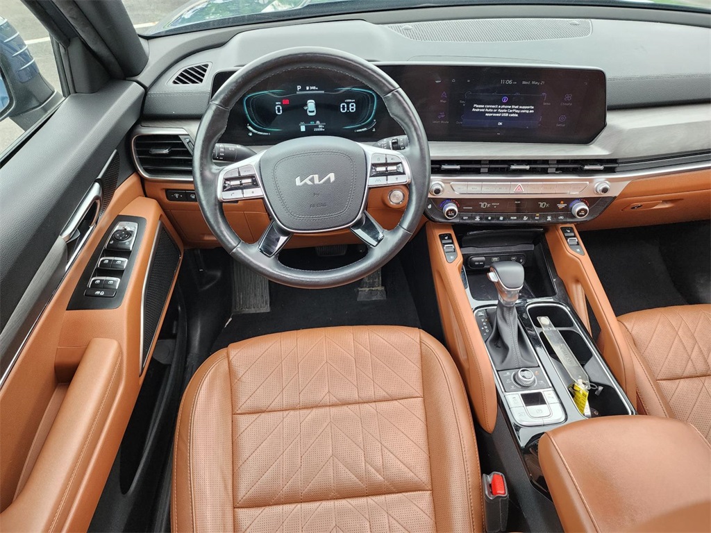 Vehicle image 27 of 36
