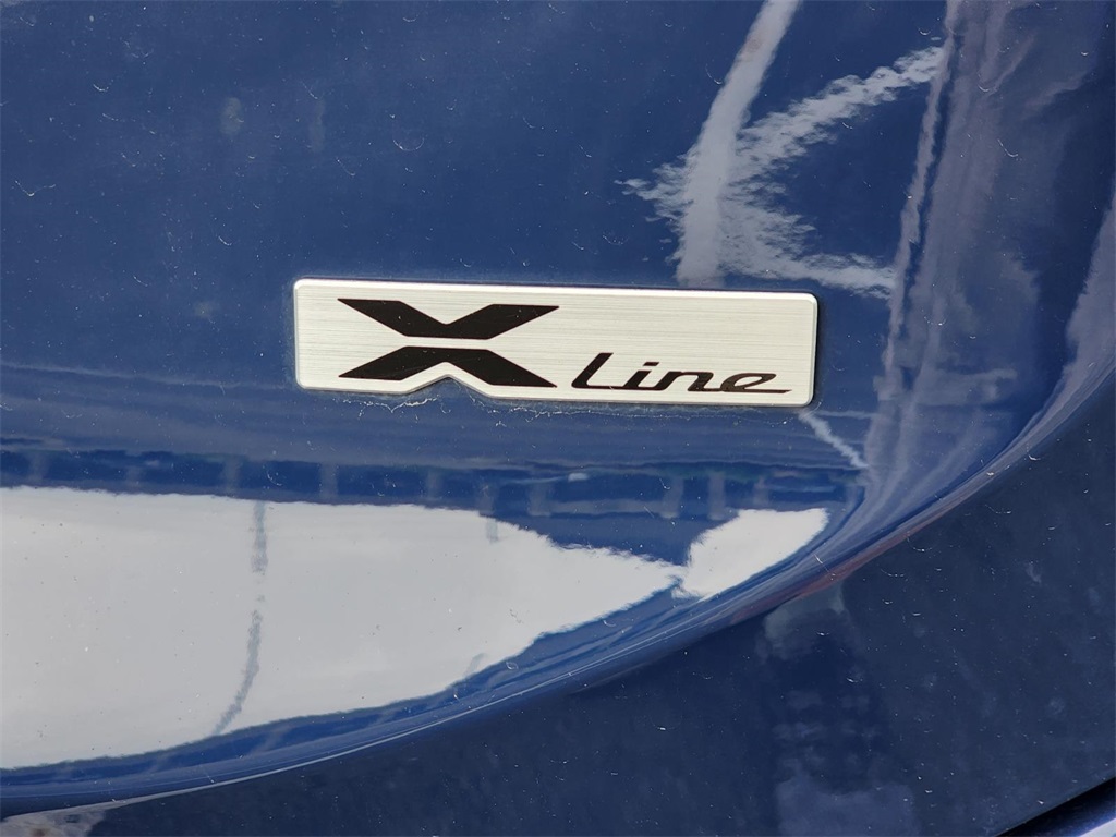 Vehicle image 17 of 36