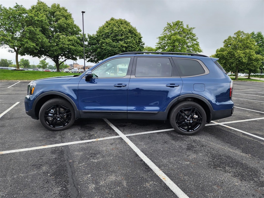Vehicle image 9 of 36