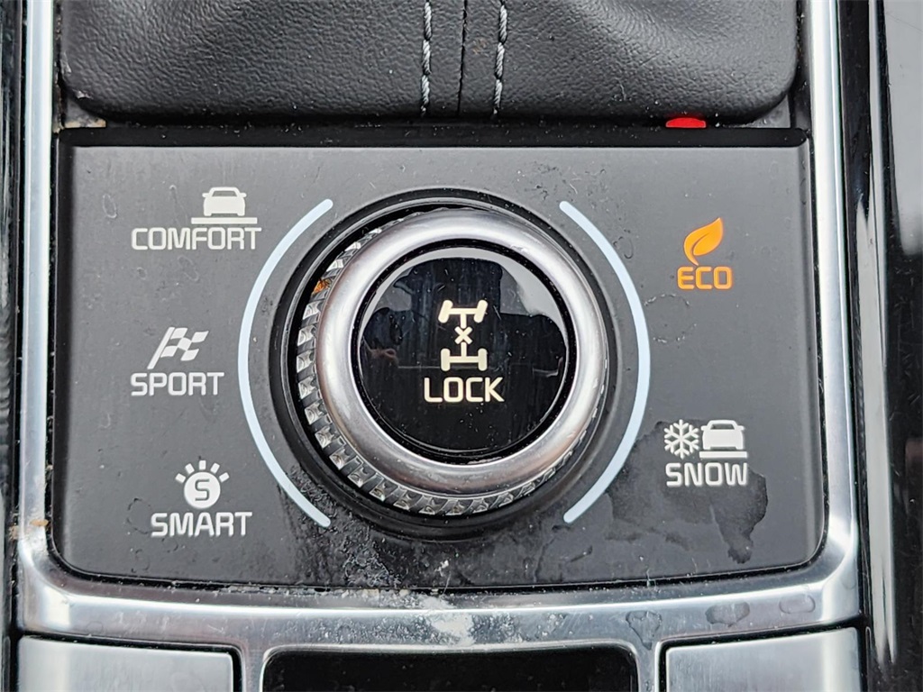 Vehicle image 34 of 36