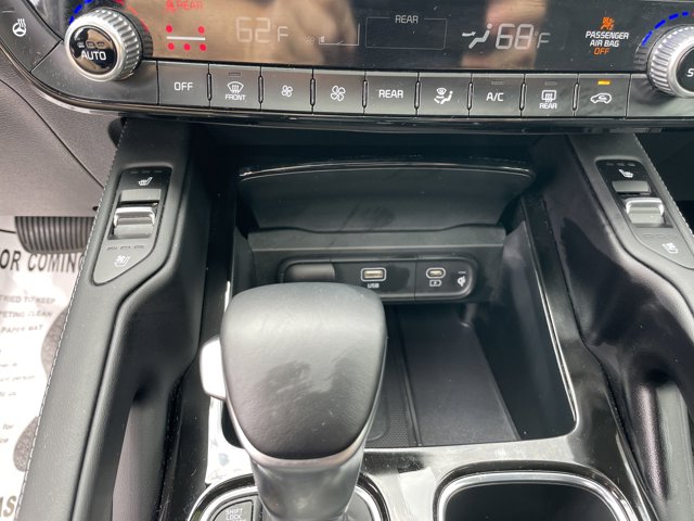 Vehicle image 51 of 58