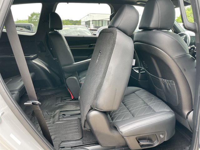 Vehicle image 22 of 58