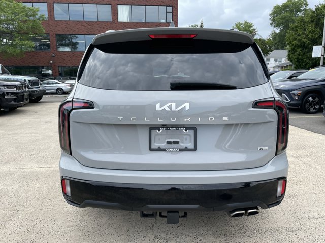 Vehicle image 5 of 58