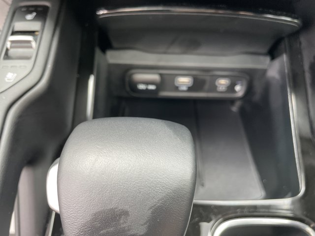 Vehicle image 52 of 58