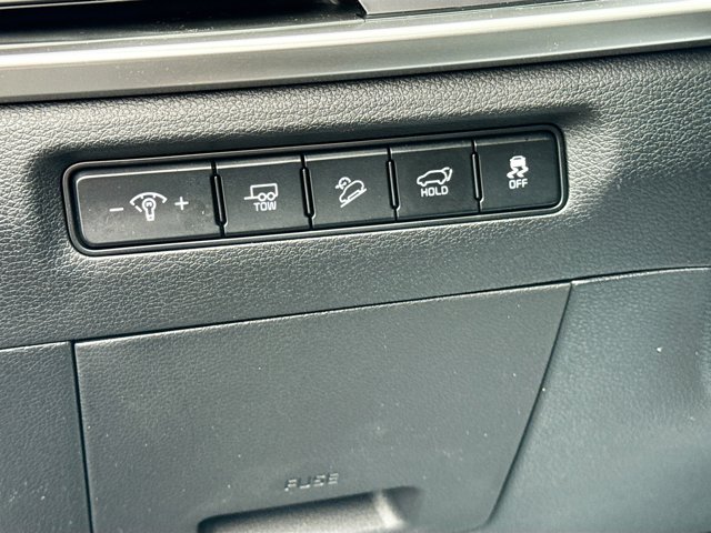 Vehicle image 29 of 34