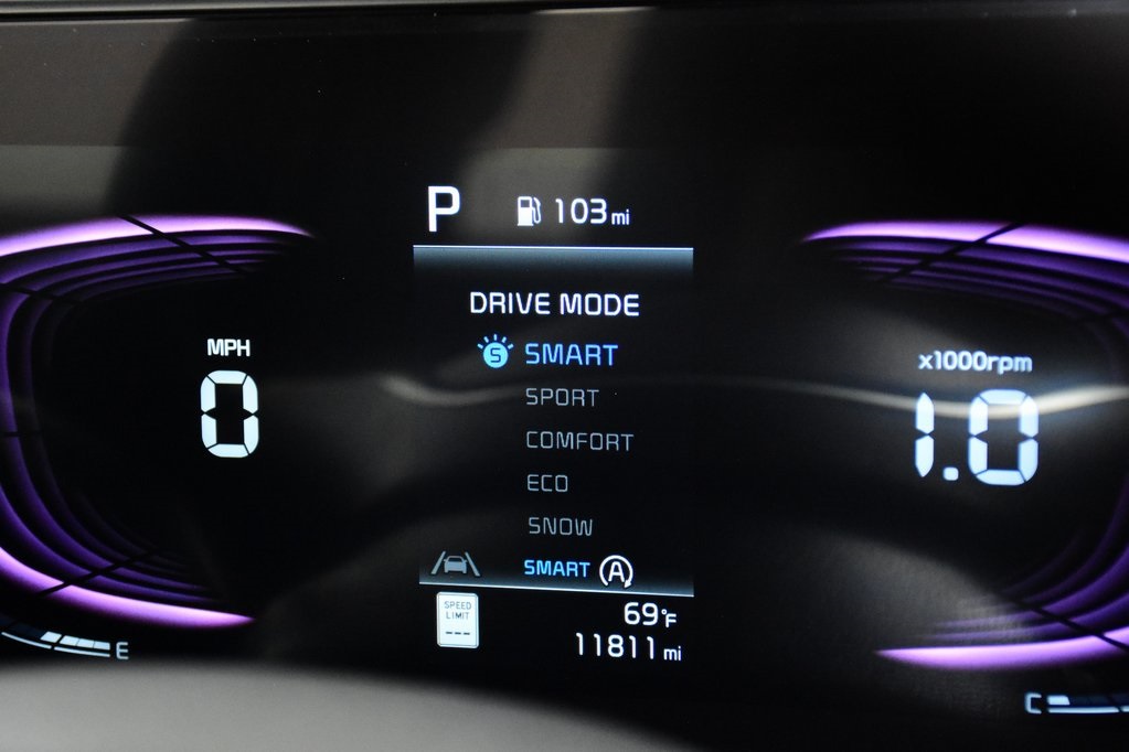 Vehicle image 18 of 36