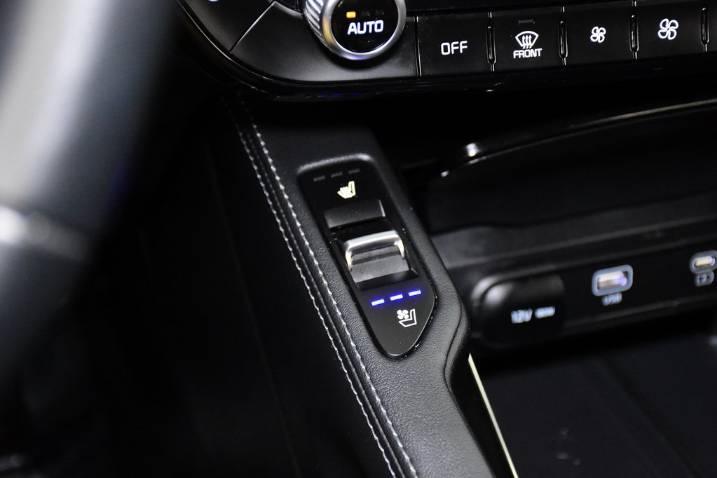 Vehicle image 26 of 36