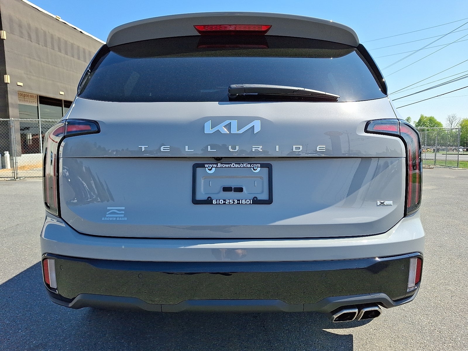 Vehicle image 8 of 49