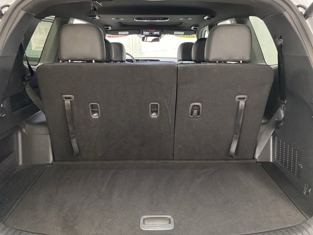Vehicle image 28 of 33