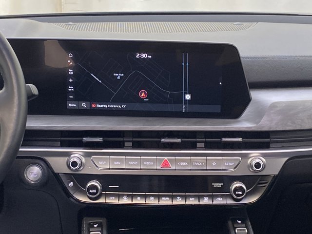 Vehicle image 22 of 33