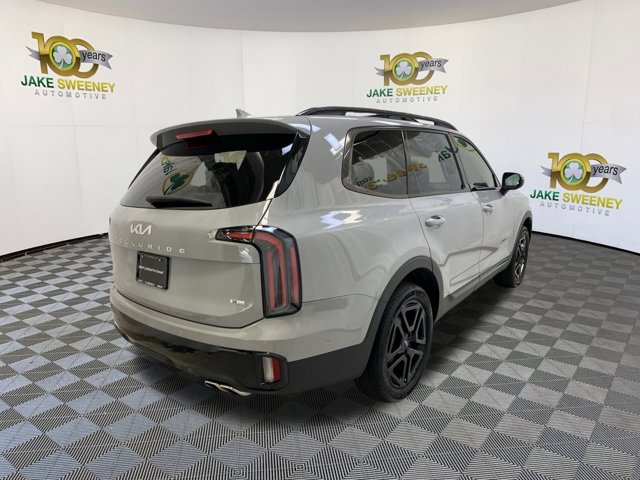 Vehicle image 5 of 33