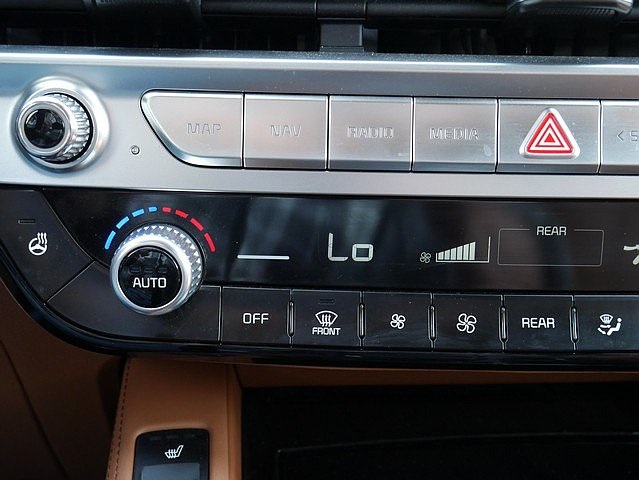 Vehicle image 36 of 63