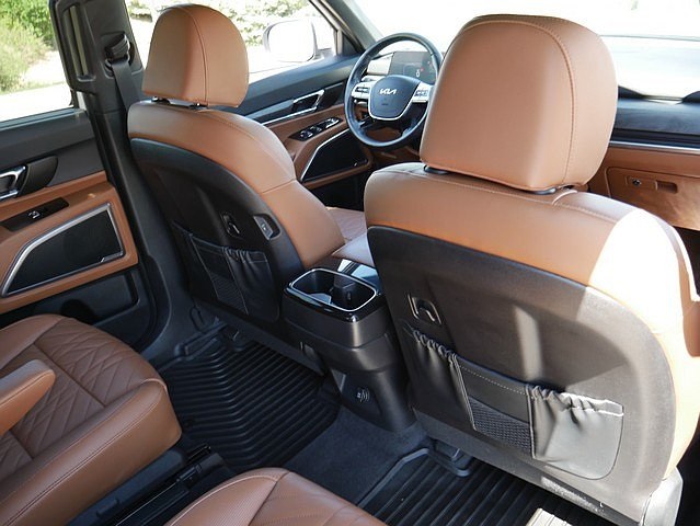 Vehicle image 53 of 63