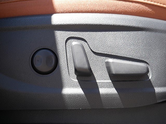 Vehicle image 58 of 63