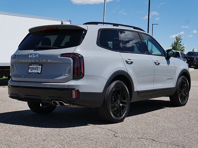 Vehicle image 5 of 63
