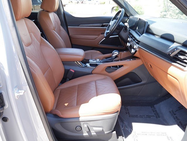 Vehicle image 55 of 63