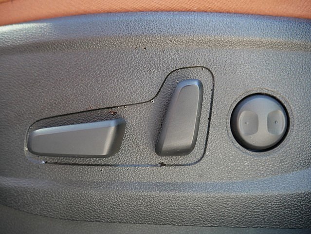 Vehicle image 12 of 63