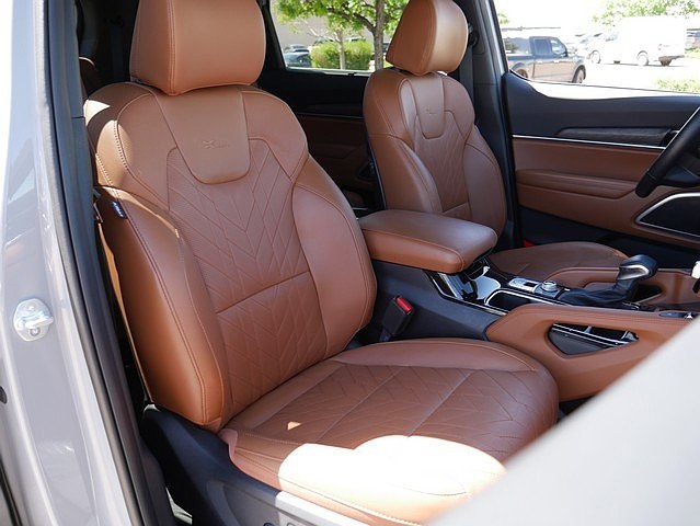 Vehicle image 59 of 63