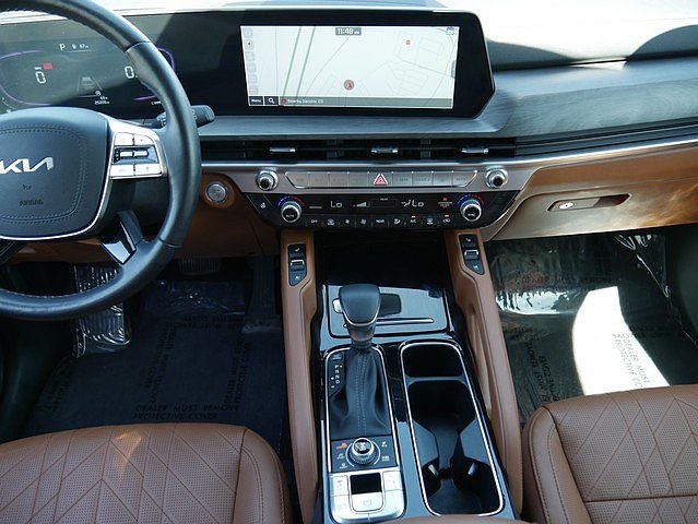 Vehicle image 19 of 63