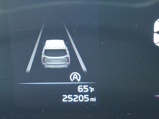 Vehicle image 28 of 63